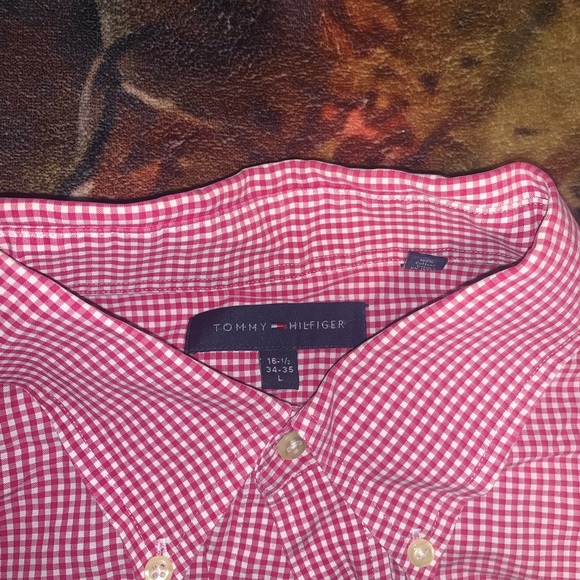 Tommy Hilfiger button up - Picture 1 of 3
